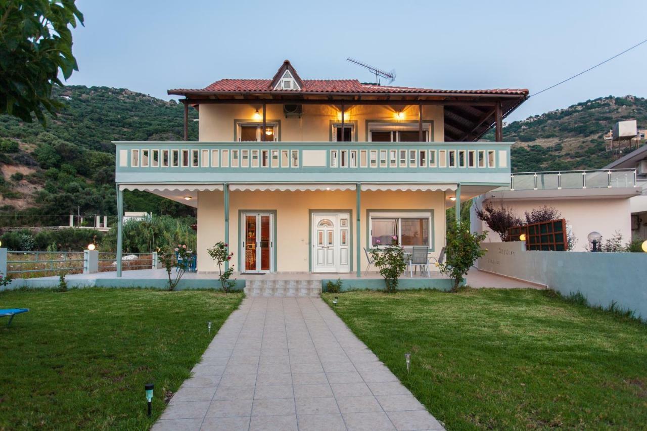House Just On The Beach -Included 2 Canoe, 2 Bicycles Ravdhoúkha Exterior foto